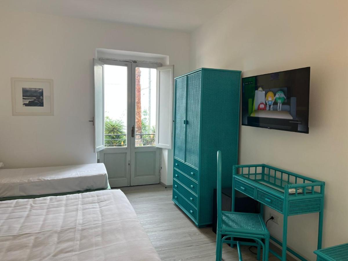 Hotel Baia Delle Sirene Таормина Екстериор снимка